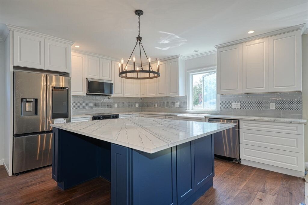 Property Photo:  369 Grant 3  MA 01702 