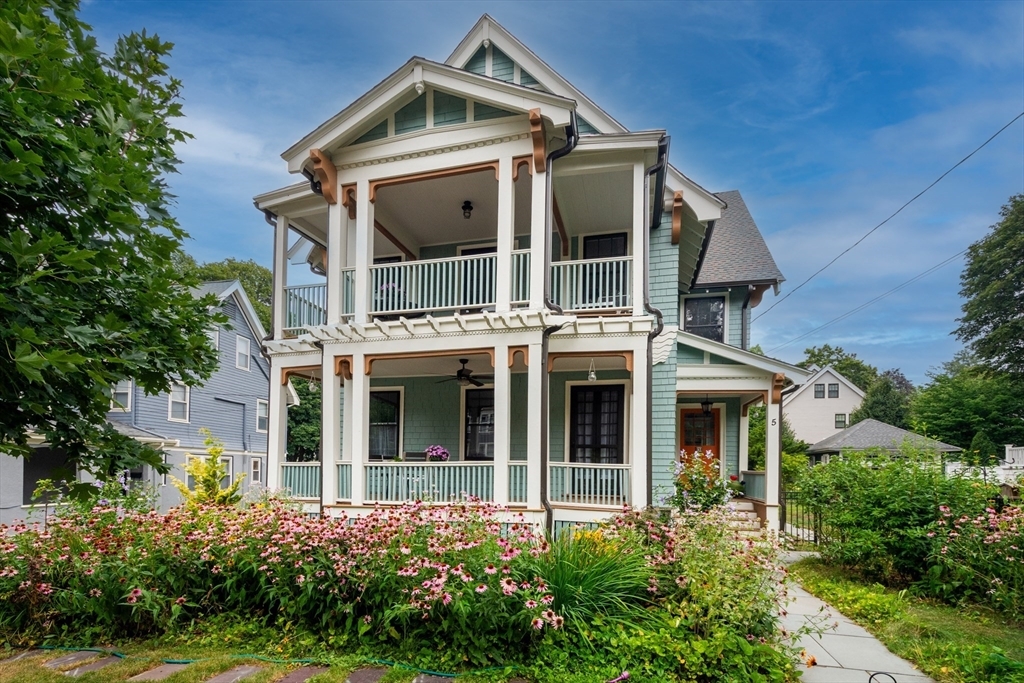 Property Photo:  5 Bacon St  MA 01890 