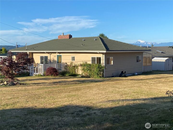 Property Photo:  3105  K Avenue  WA 98221 