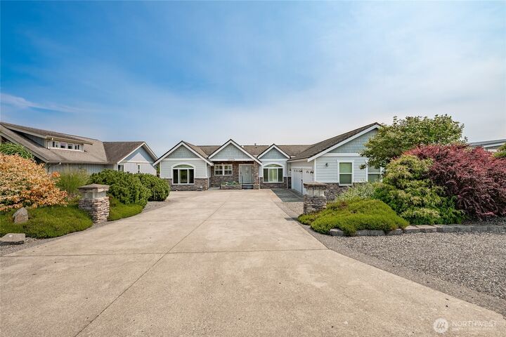 Property Photo:  8118  Comox Road  WA 98230 