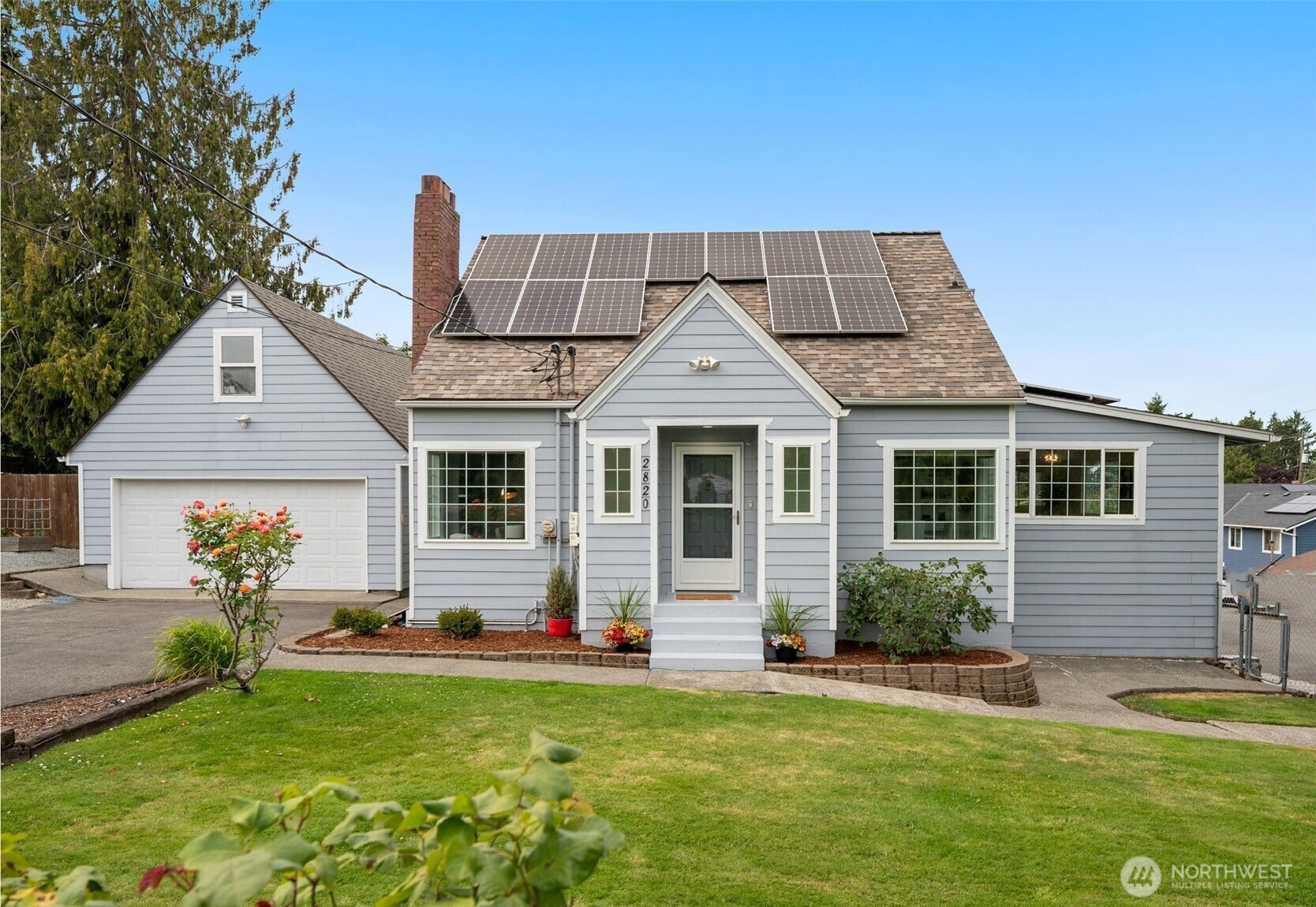 Property Photo: 2820 S 152nd St WA 98188