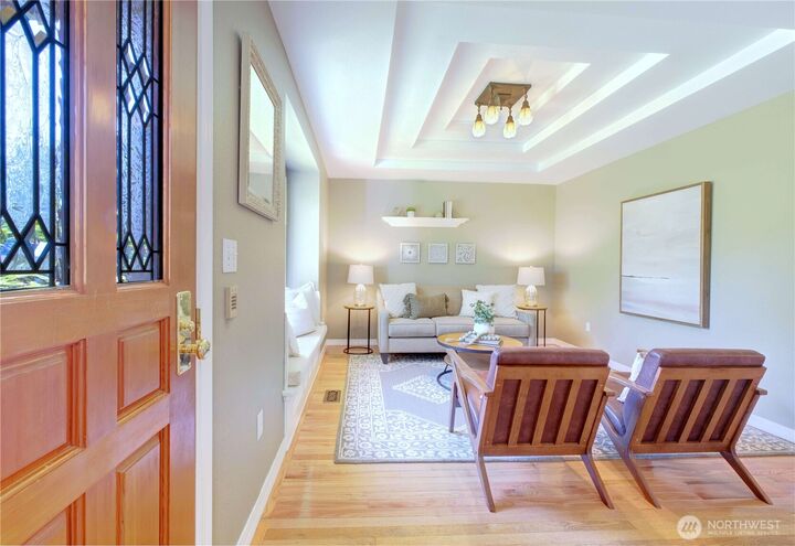 Property Photo:  2587  8th Avenue W  WA 98119 