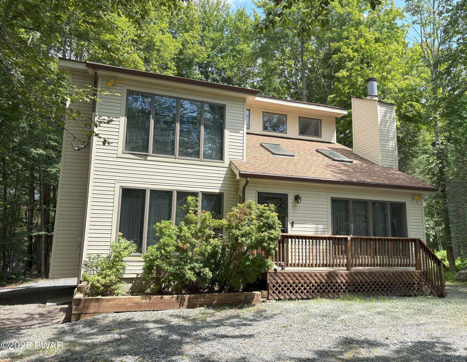 Property Photo:  248 Parkwood Drive  PA 18436 