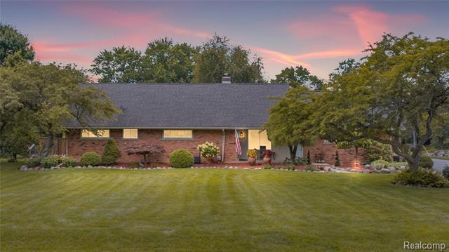 26189 Hidden Valley Drive  Farmington Hills MI 48331 photo