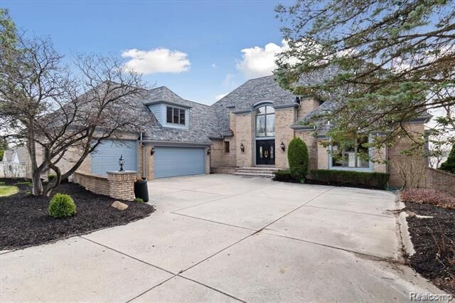 770 N Riverside Avenue  St. Clair MI 48079 photo