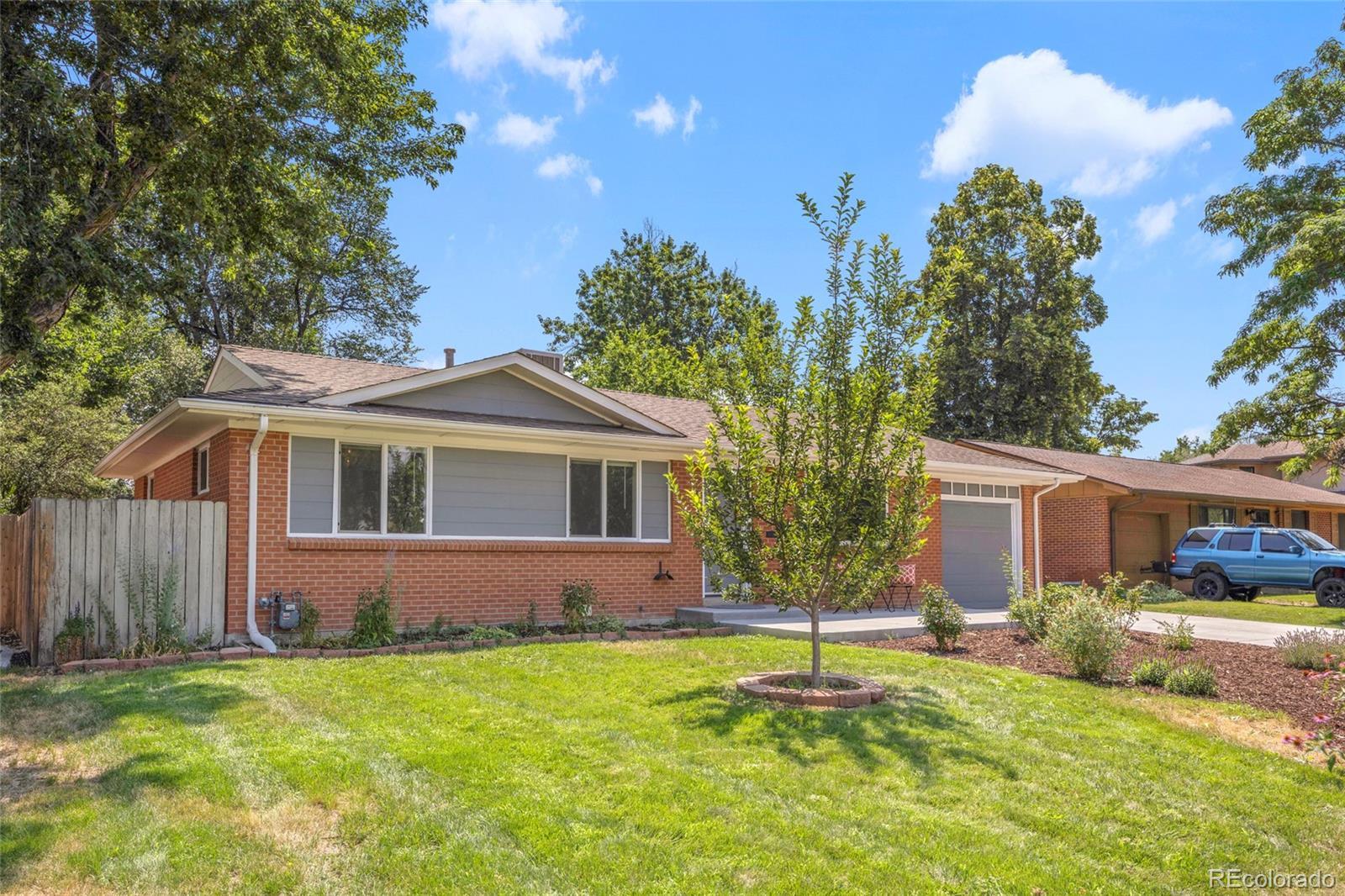 Property Photo: 936 S Jersey Street CO 80224