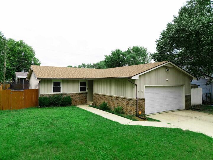 Property Photo:  1212 E Kemper St  KS 67216-4224 