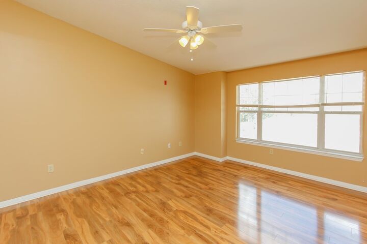 Property Photo: 15207 Harbour Vista Cir FL 32080