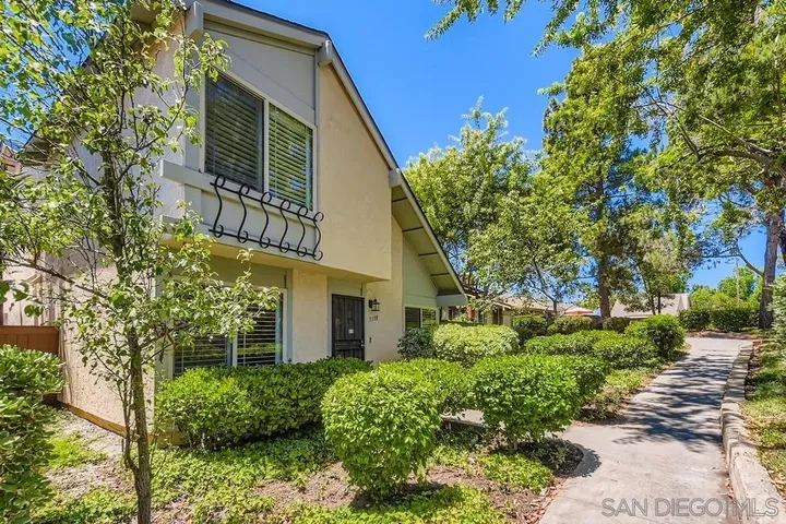 Property Photo:  5150 Abuela Dr  CA 92124 