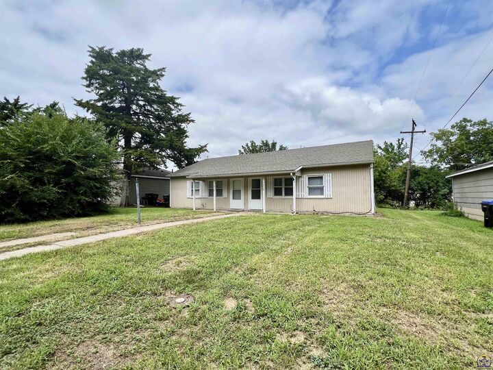 1008 &Amp 1010 SW 33rd St  Topeka KS 66611 photo
