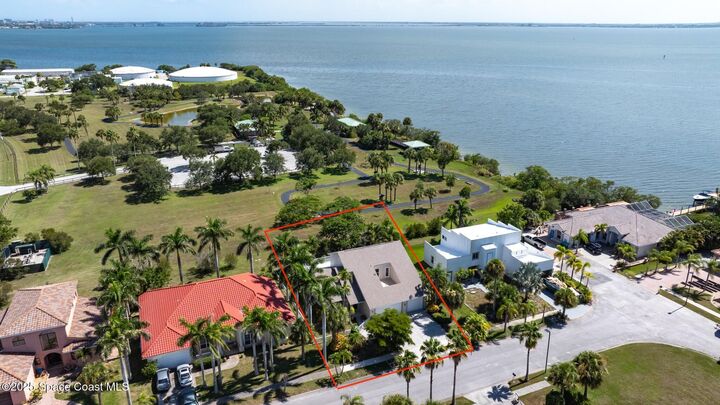 Property Photo:  805 W Central Boulevard  FL 32920 