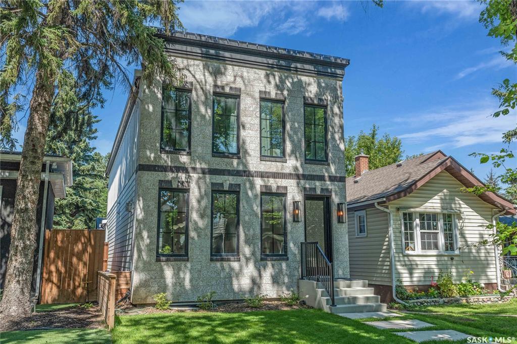 Property Photo:  1029 Colony Street  SK S7N 0S3 