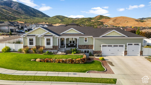 Property Photo: 1416 E 270 S UT 84074