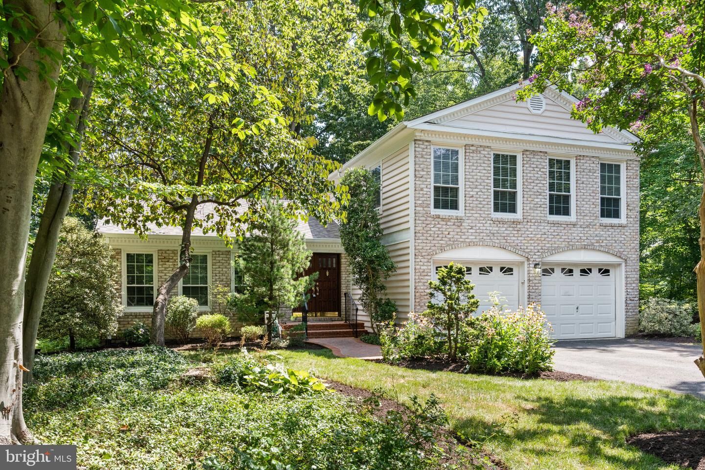Property Photo: 7509 Cervantes Court VA 22153