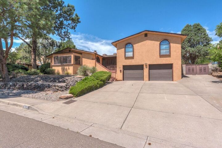 Property Photo: 1805 Notre Dame Drive NE NM 87106