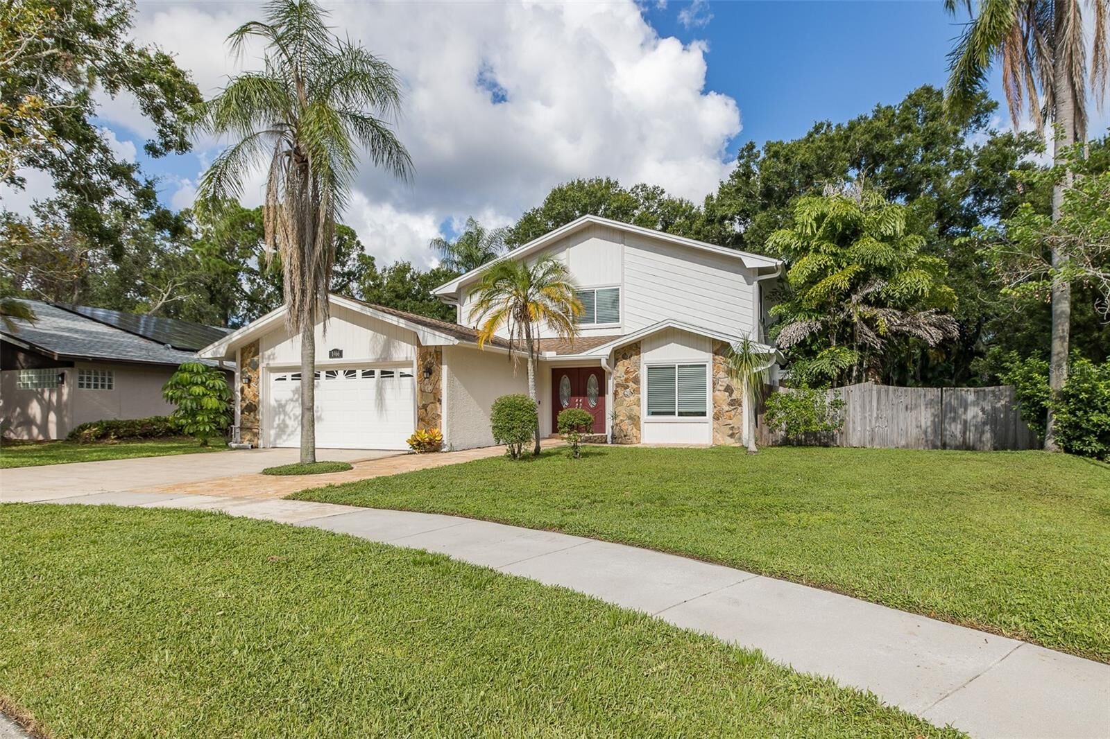 Property Photo: 1466 Rosetree Court FL 33764