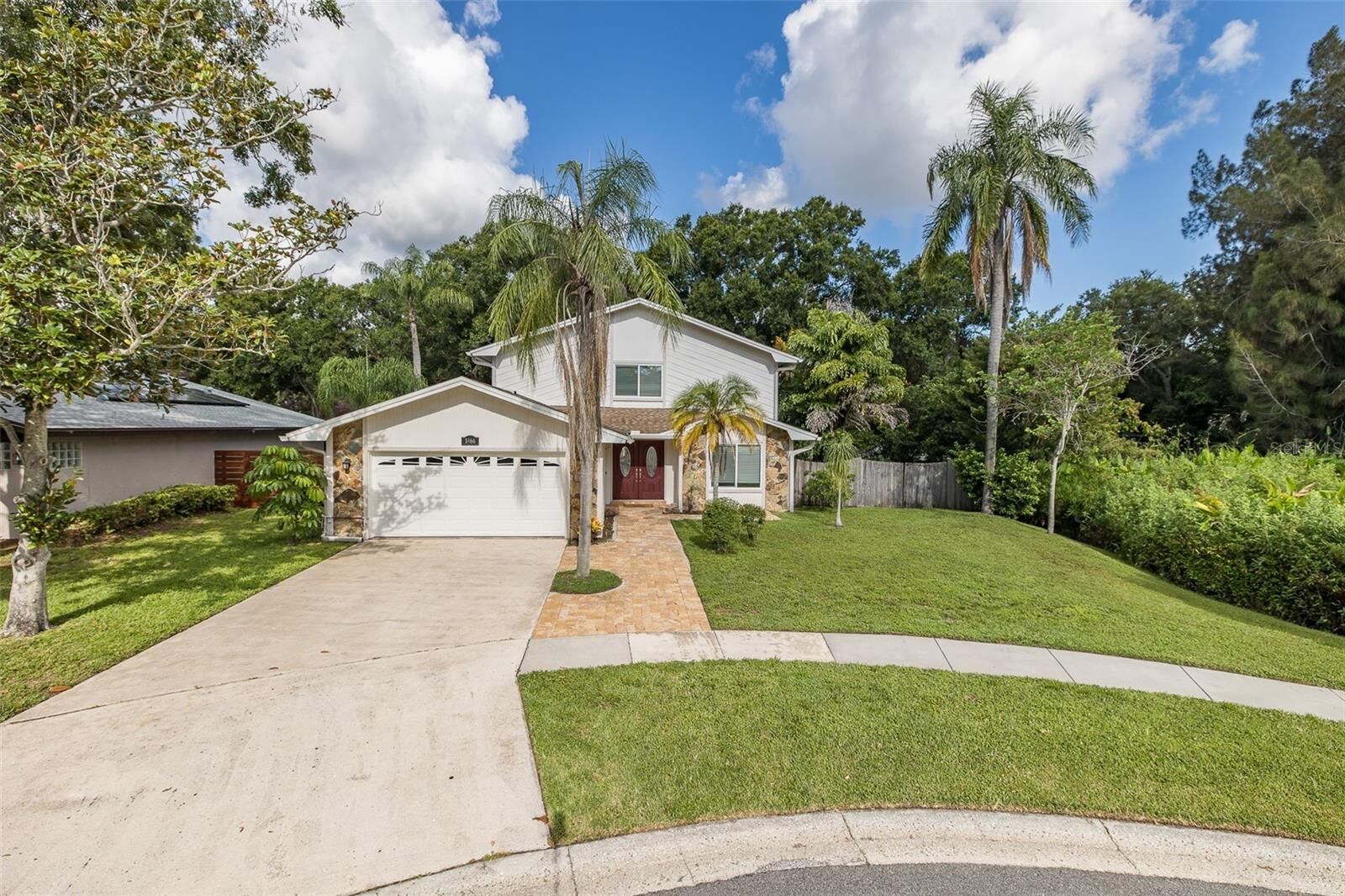 Property Photo: 1466 Rosetree Court FL 33764