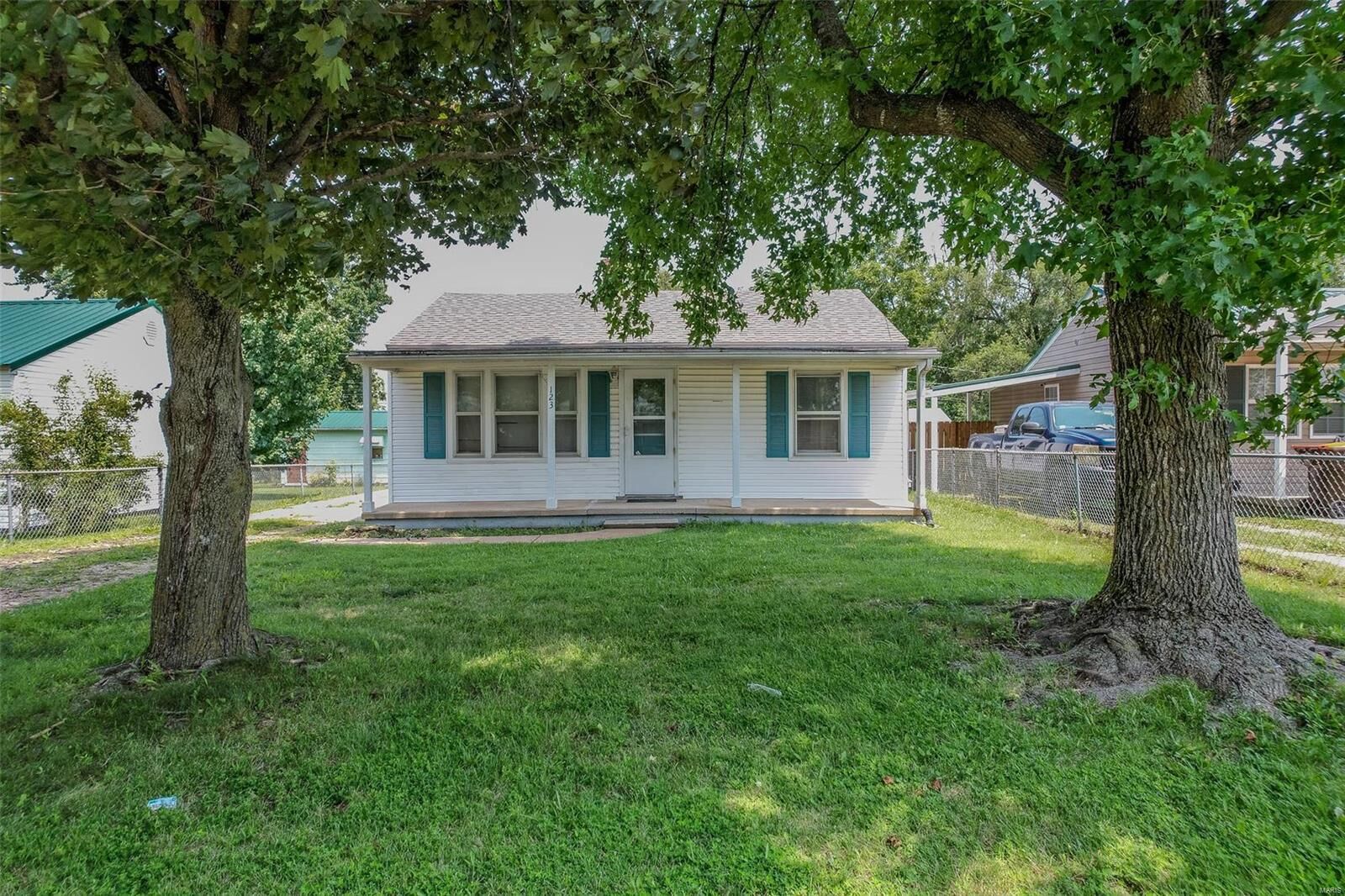 Property Photo: 123 Cedar Crest Drive MO 65536