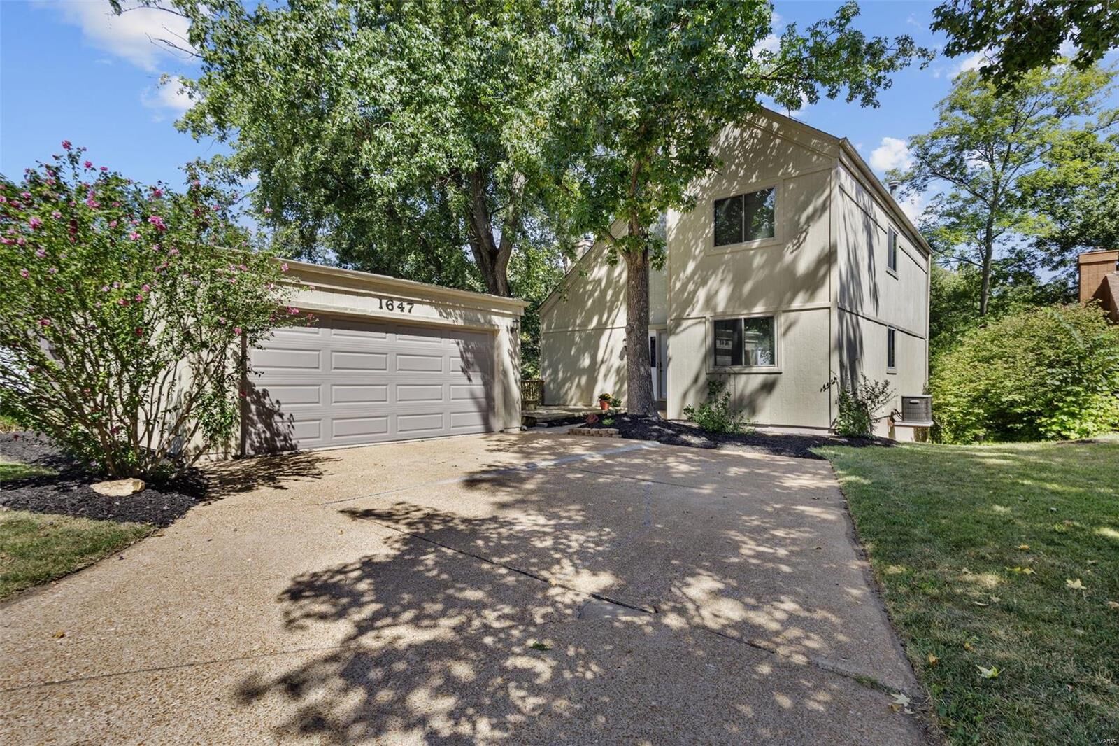 Property Photo:  1647 Award Drive  MO 63021 