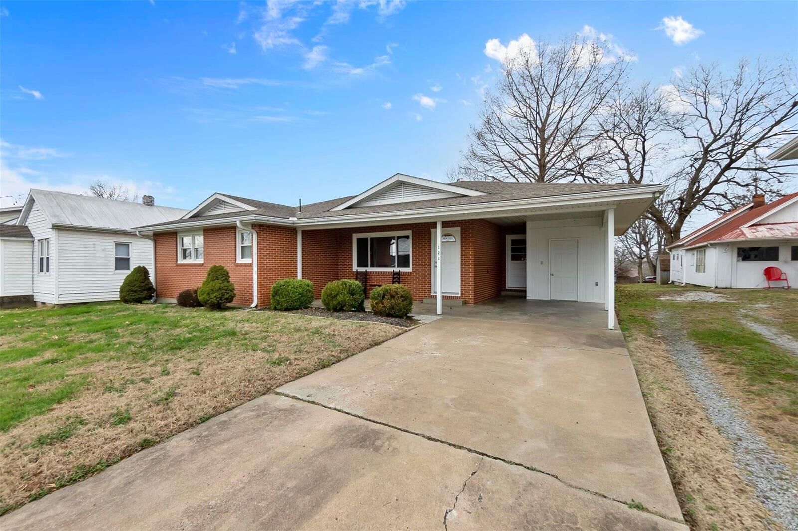 Property Photo:  121 S Messmer Street  MO 63758 