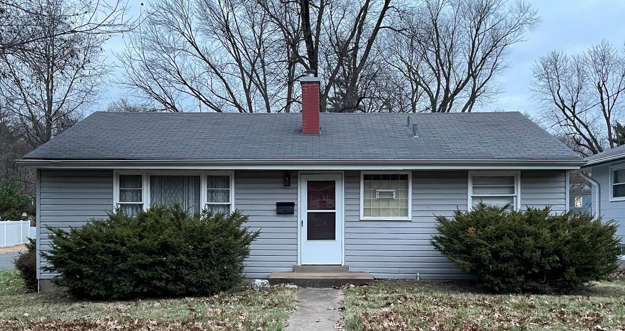 Property Photo:  805 Harrison Street  MO 63031 