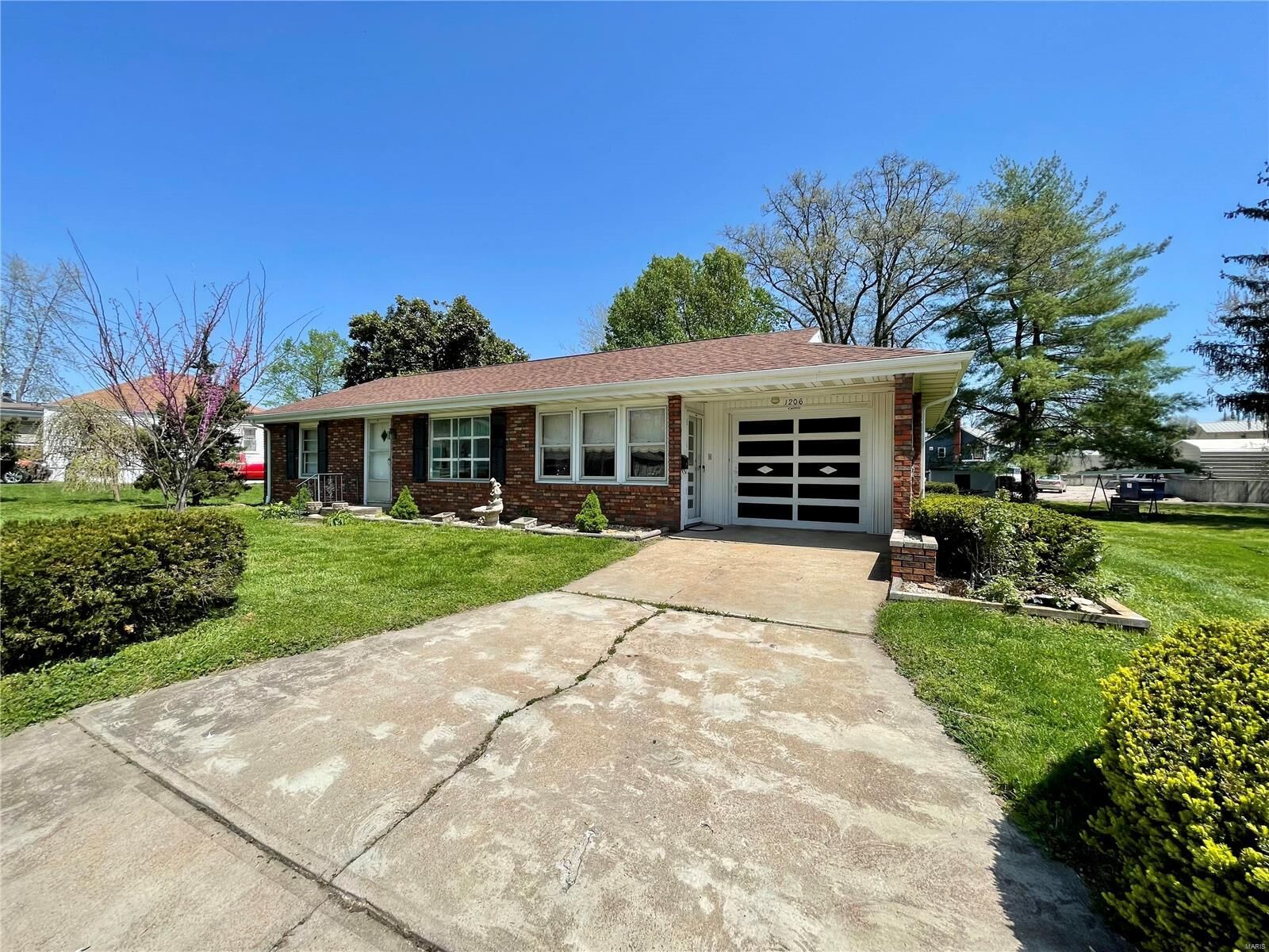 Property Photo: 1206 Kenner MO 63019