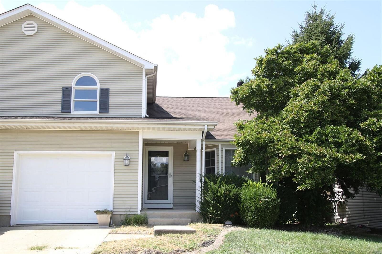 Property Photo:  1137 Chancellor Drive  IL 62025 