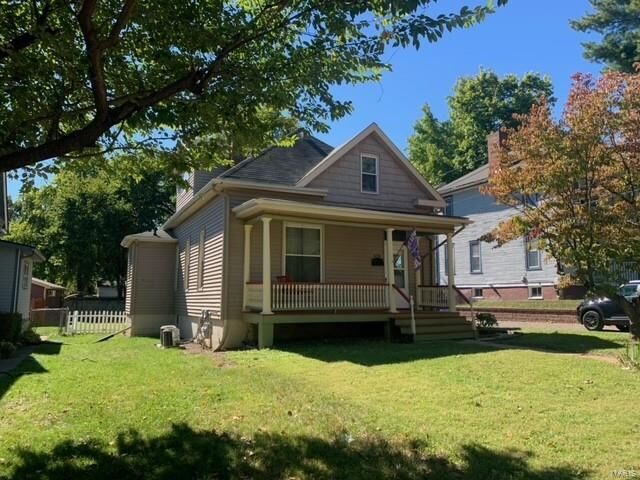 Property Photo:  528 Hillsboro Avenue  IL 62025 