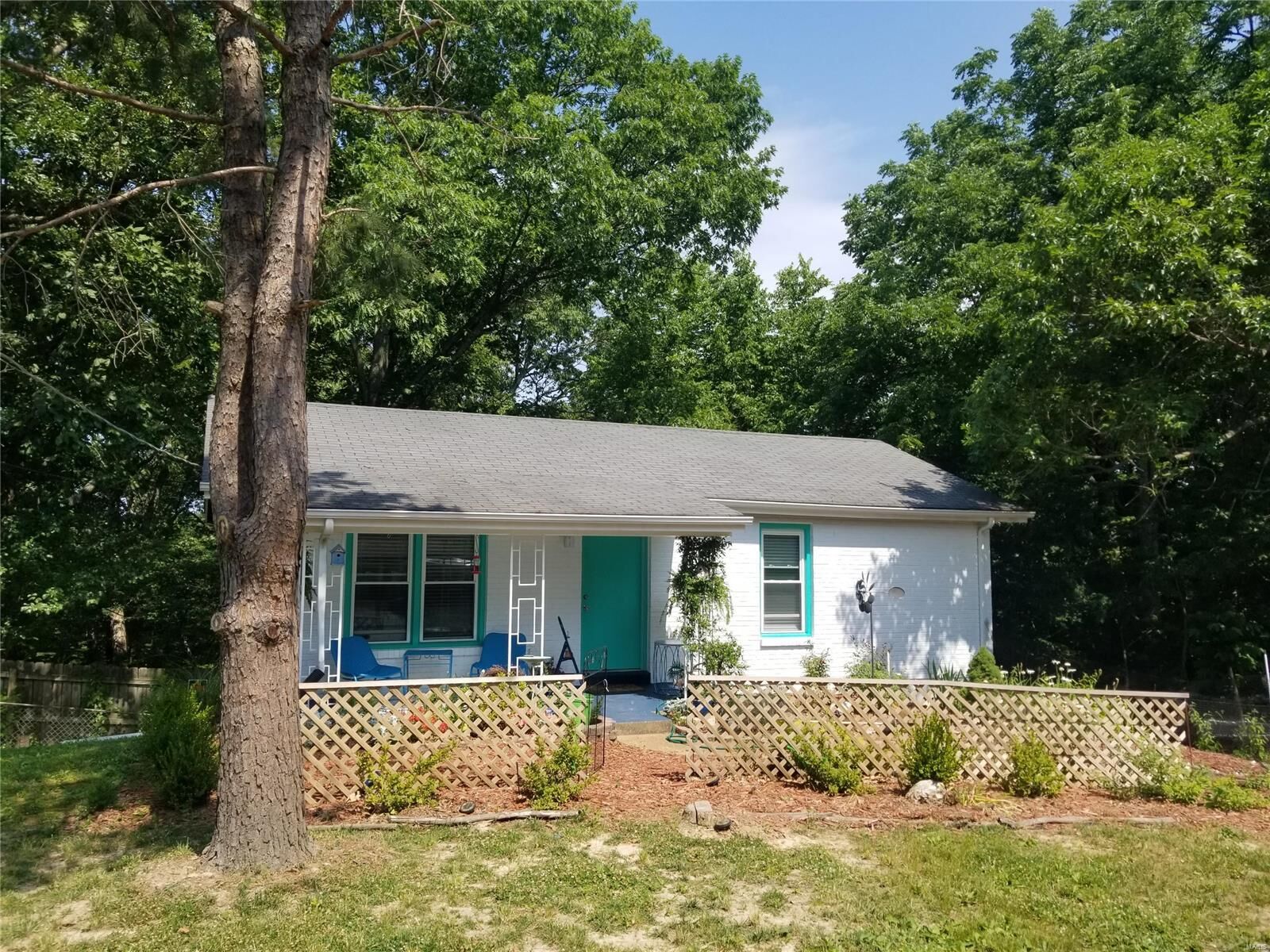 Property Photo:  2005 Ridgedale Drive  MO 63049 