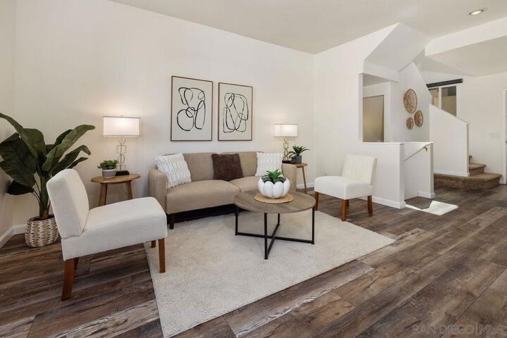 Property Photo:  6161 Calle Mariselda 408  CA 92124 