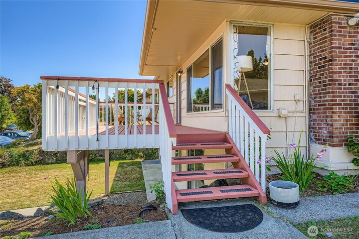 Property Photo: 11009 Woodward Avenue S WA 98178