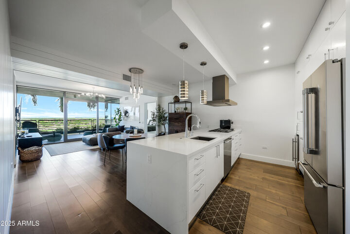 Property Photo: 7120 E Kierland Boulevard 913 AZ 85254