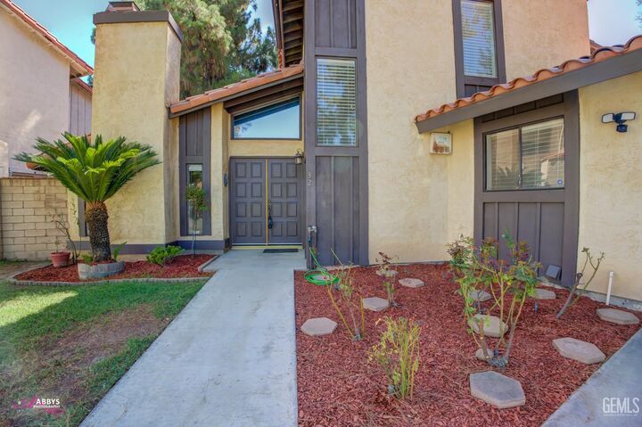 4132 Pinewood Lake Drive  Bakersfield CA 93309 photo