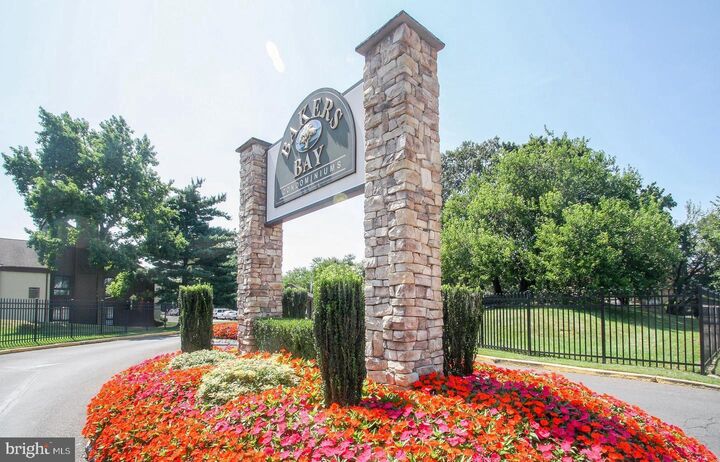 Property Photo: 5100 Convent Lane 102 PA 19114