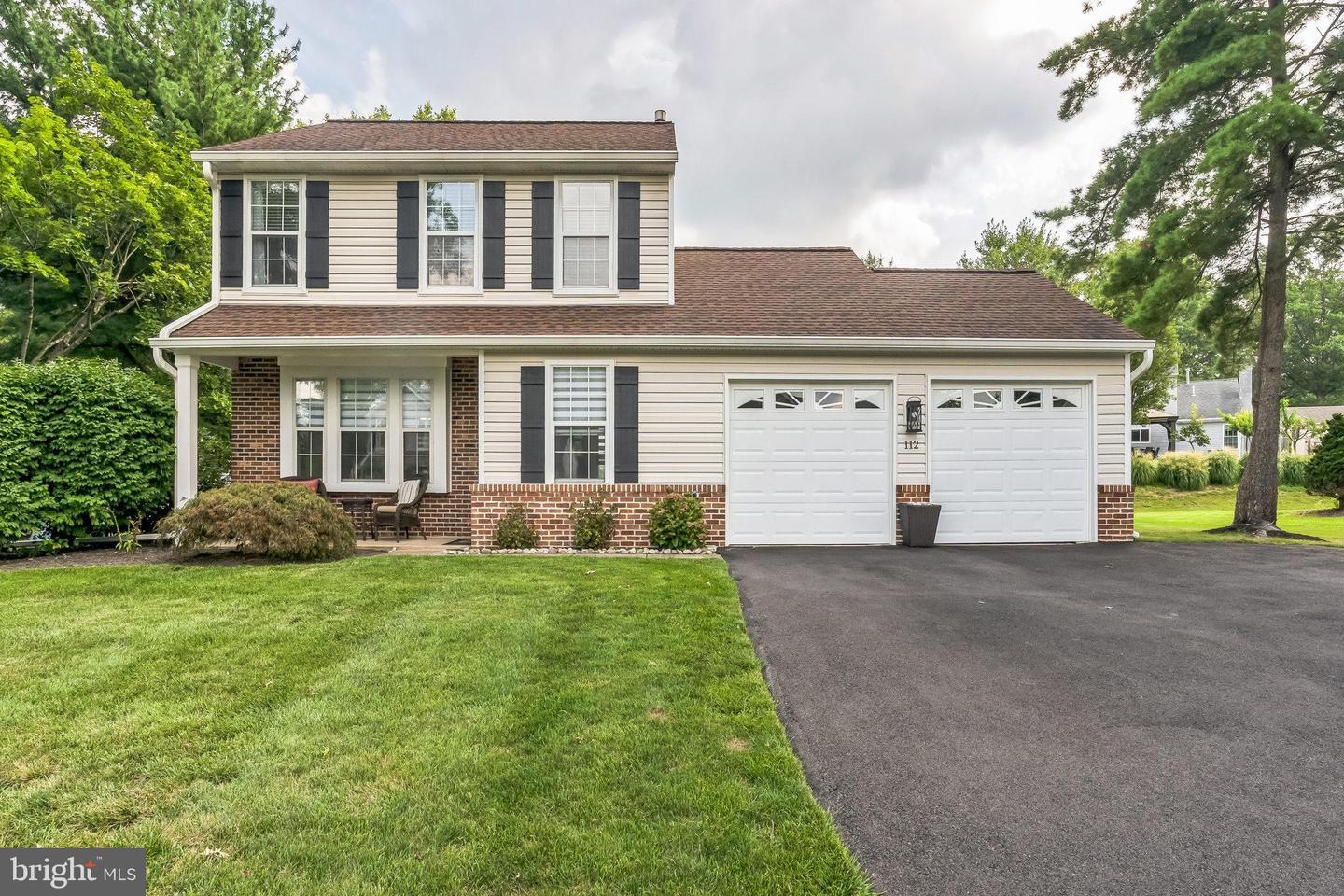 112 Bedford Lane  Lansdale PA 19446 photo