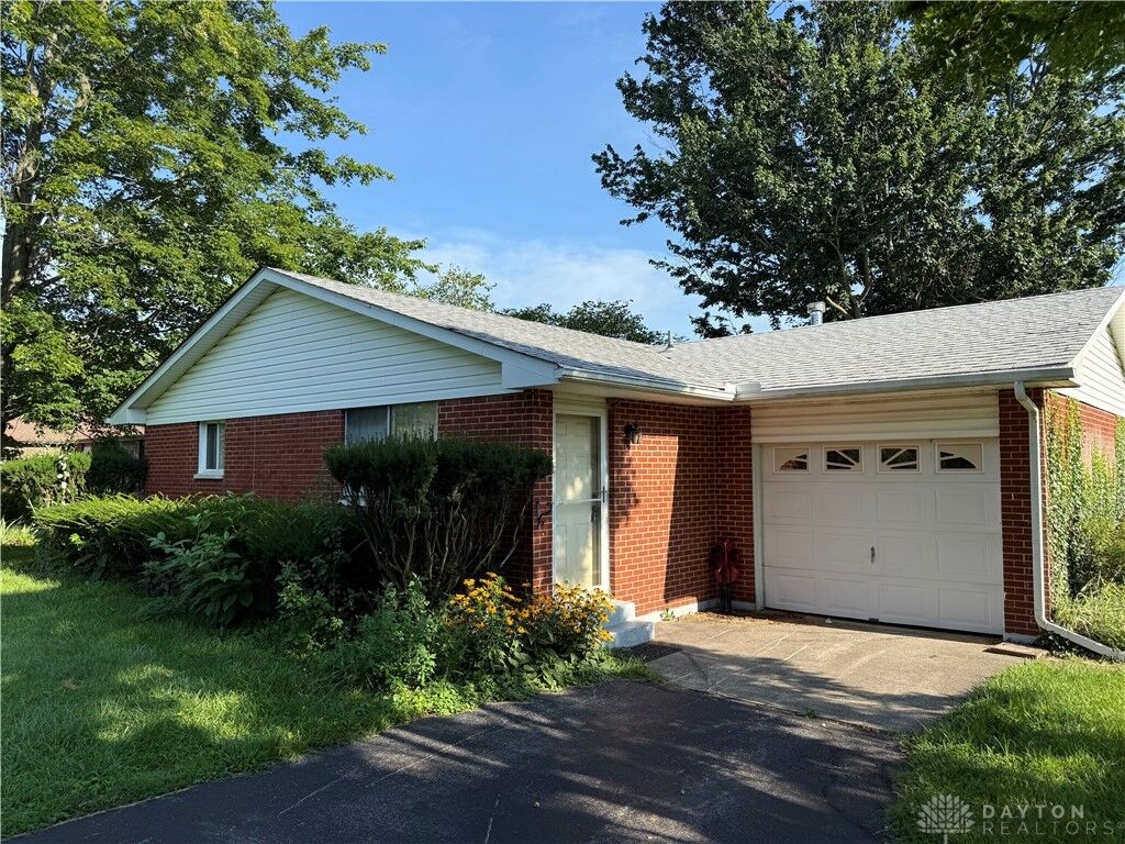 Property Photo:  3488 Old State Route 122  OH 45068 