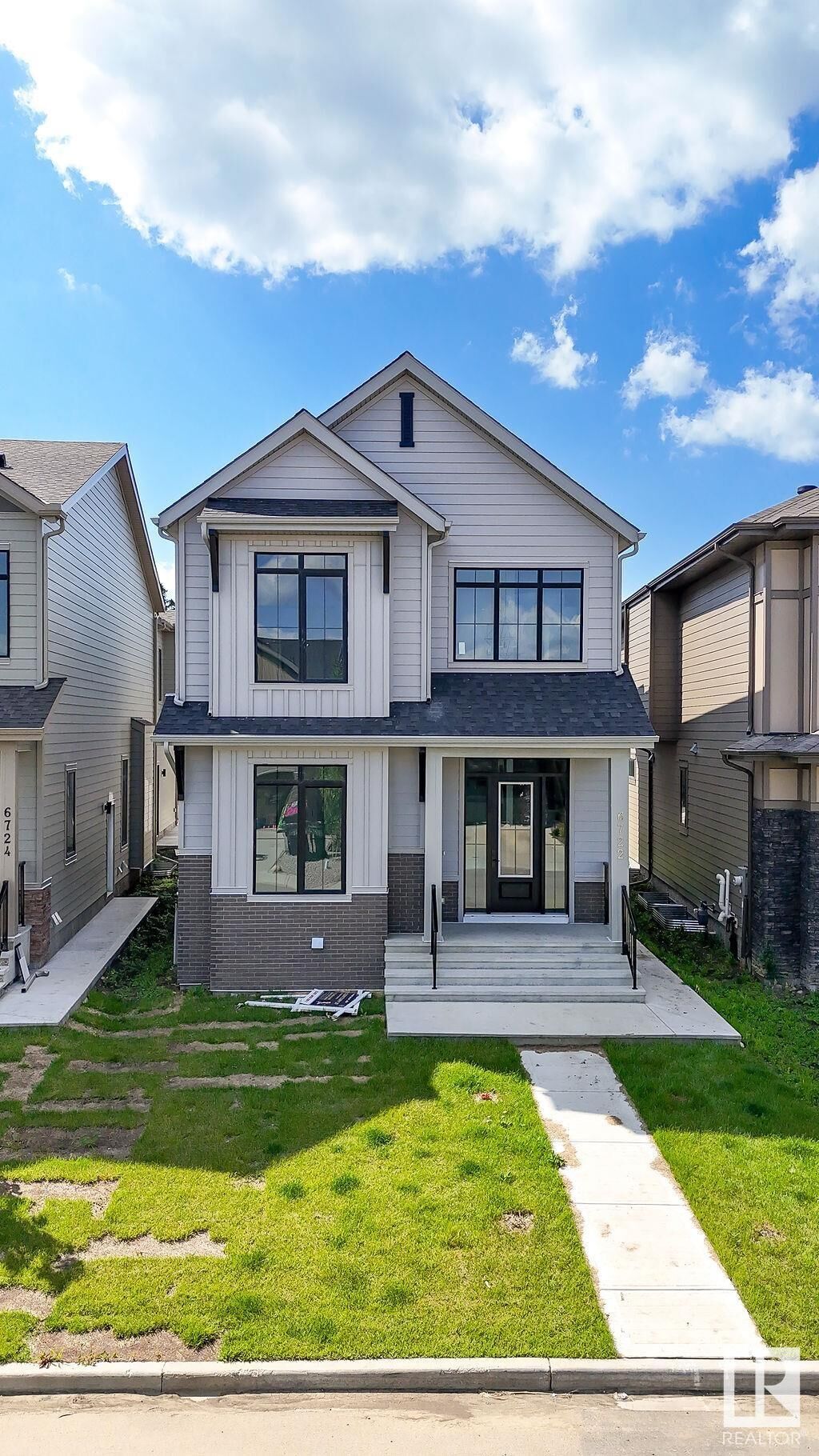Photo de la propriété:  6722 Crawford Way SW  AB T6W 1A6 