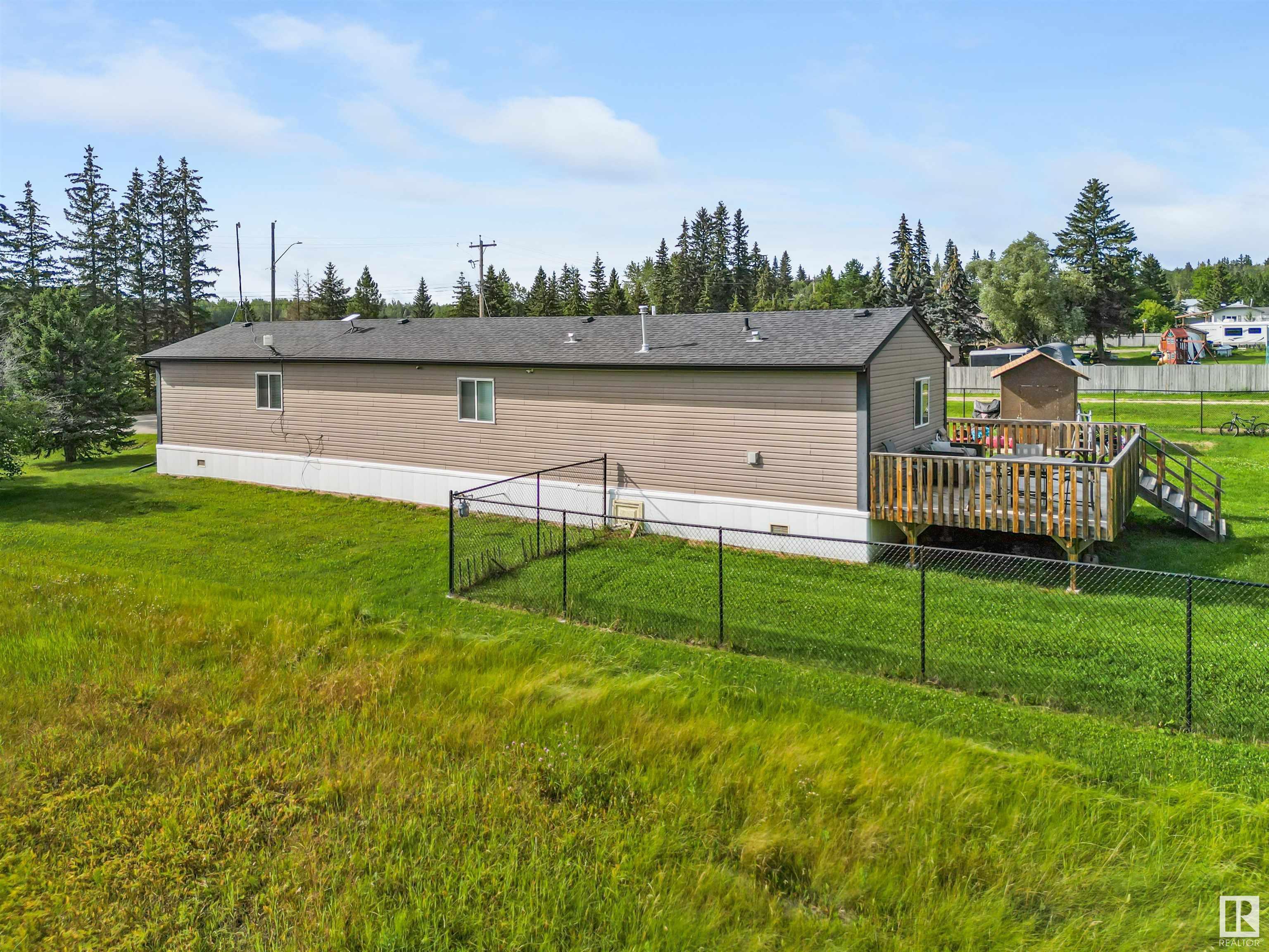 Property Photo:  4725 50 Street  AB T7A 1J5 