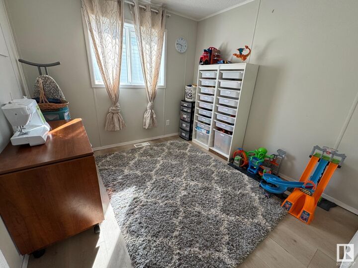 Property Photo: 44 Jutland Crescent AB T7Z 0A3