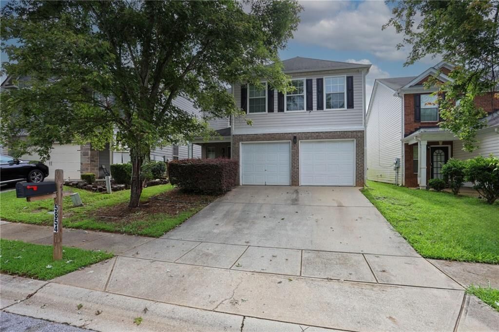 Property Photo: 5854 El Segundo Way GA 30349