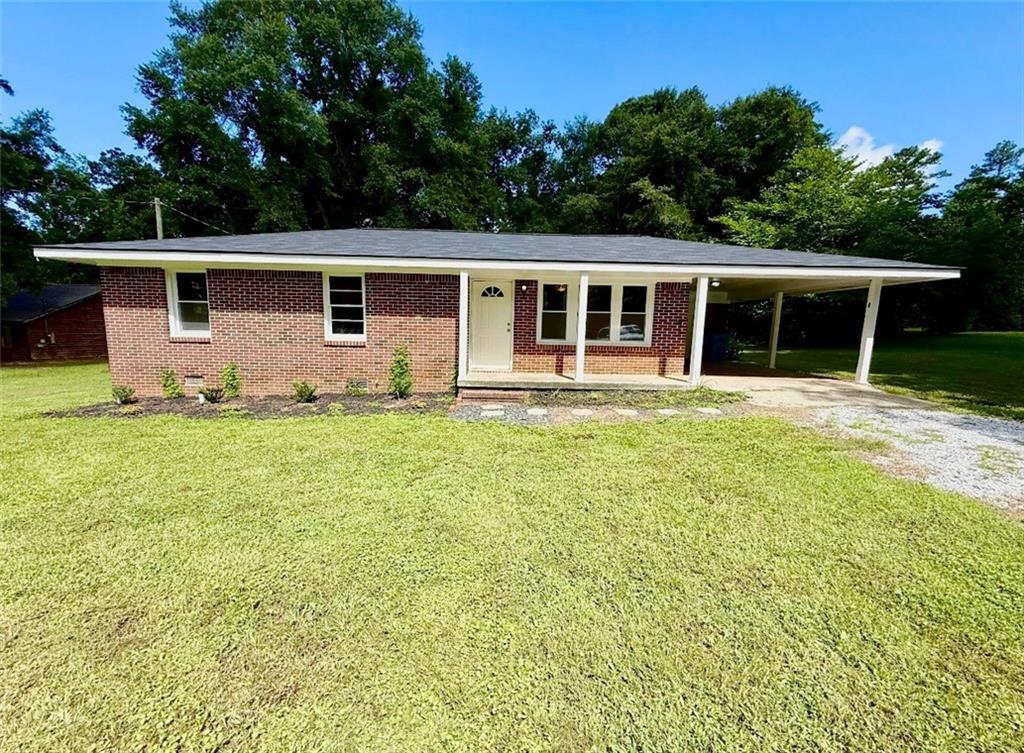 Property Photo: 882 Campbell Road GA 30014