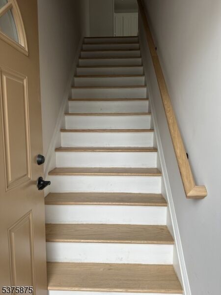 Property Photo:  486 S 19th St 2  NJ 07103 