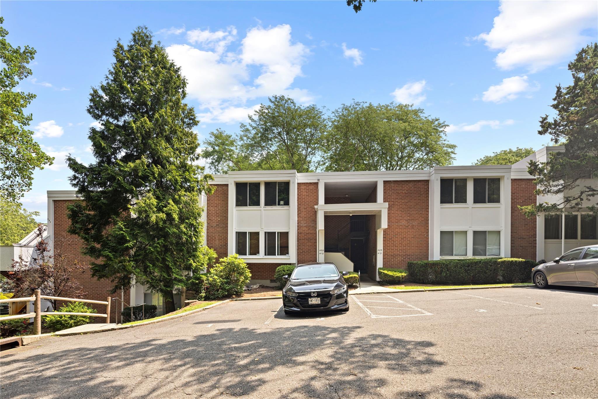 423 Colony Drive  Hartsdale NY 10530 photo