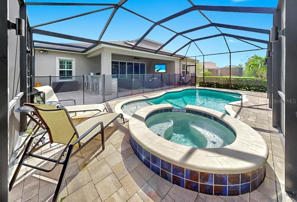 Property Photo: 7530 Paradiso Drive FL 33572