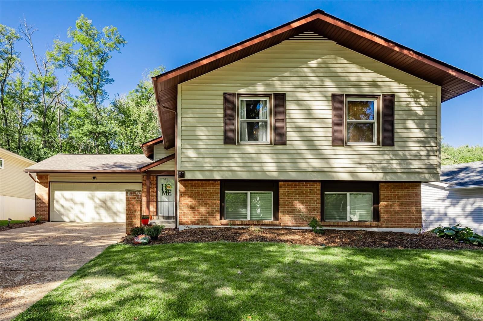 Property Photo: 1047 Treetop Trail Drive MO 63021