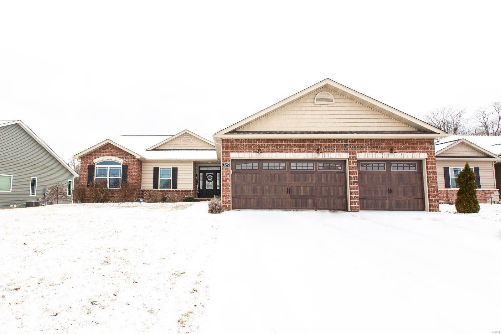 Property Photo:  1225 Merriam Parkway  IL 62269 