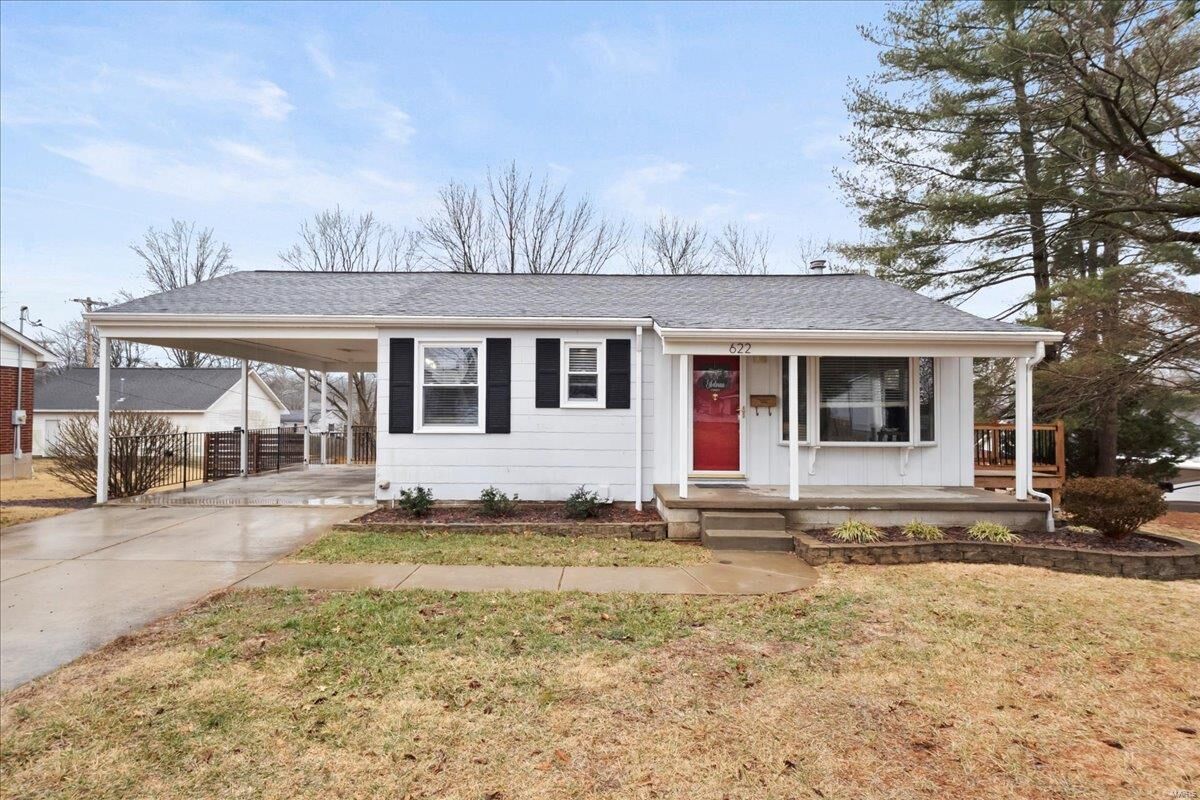 Property Photo:  622 W Legion Avenue  IL 62236 