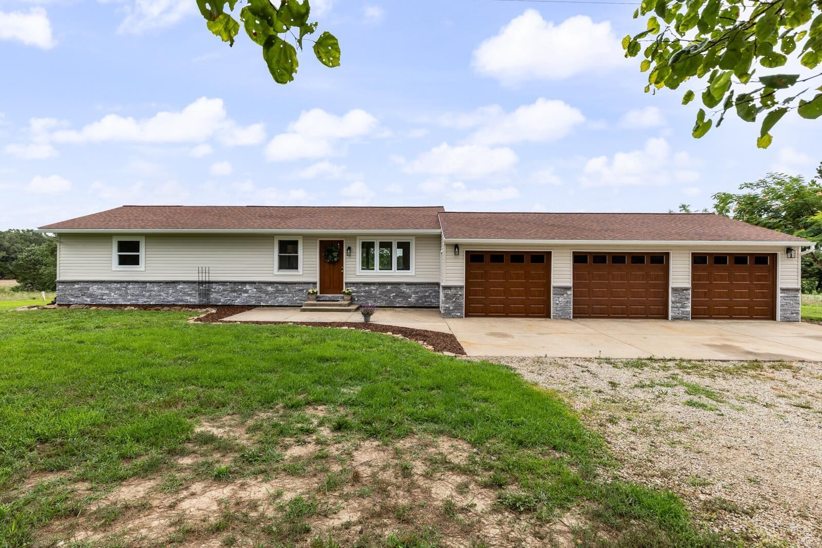 Property Photo: 22299 Chestnut Ridge Rd. MO 63640