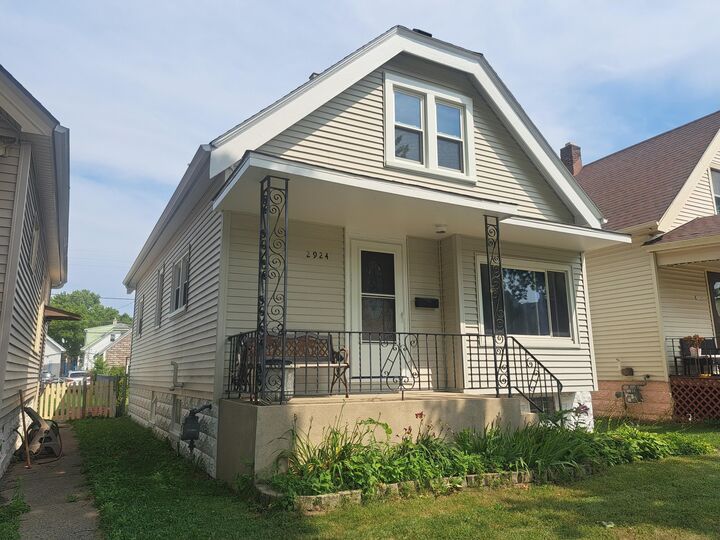 Property Photo: 2924 S 8th St WI 53215