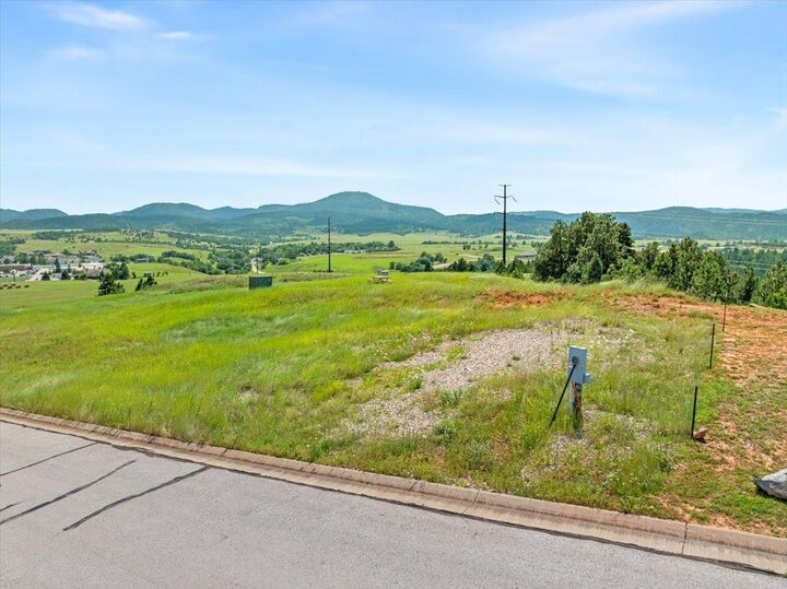 Property Photo: 407 Tranquility Lane SD 57783